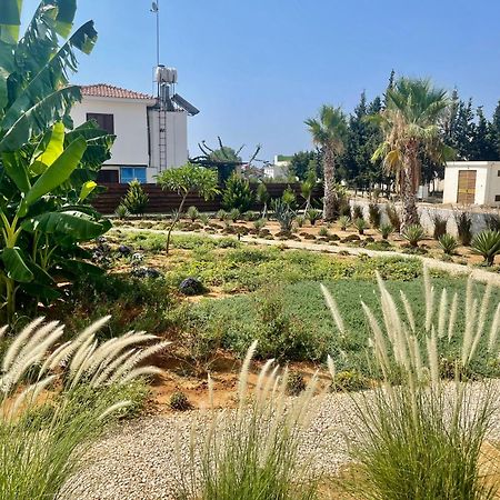 Sea View Suites By The Coast Famagusta  Bagian luar foto