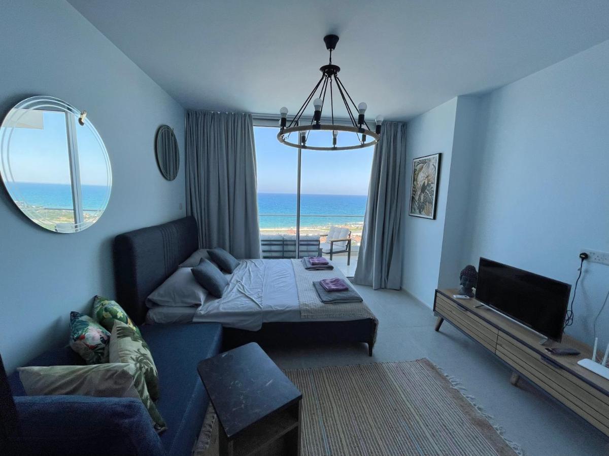 Sea View Suites By The Coast Famagusta  Bagian luar foto