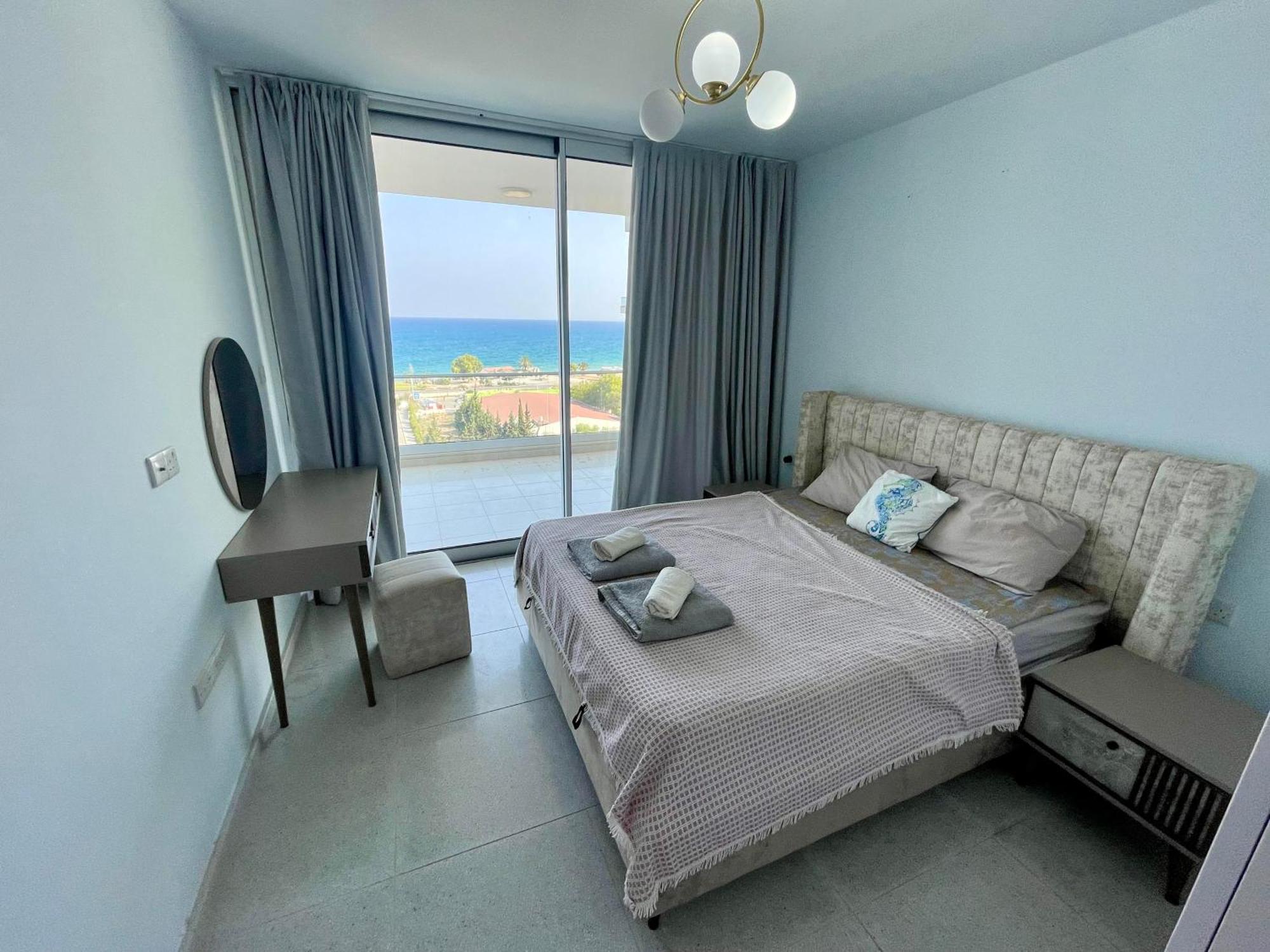 Sea View Suites By The Coast Famagusta  Bagian luar foto