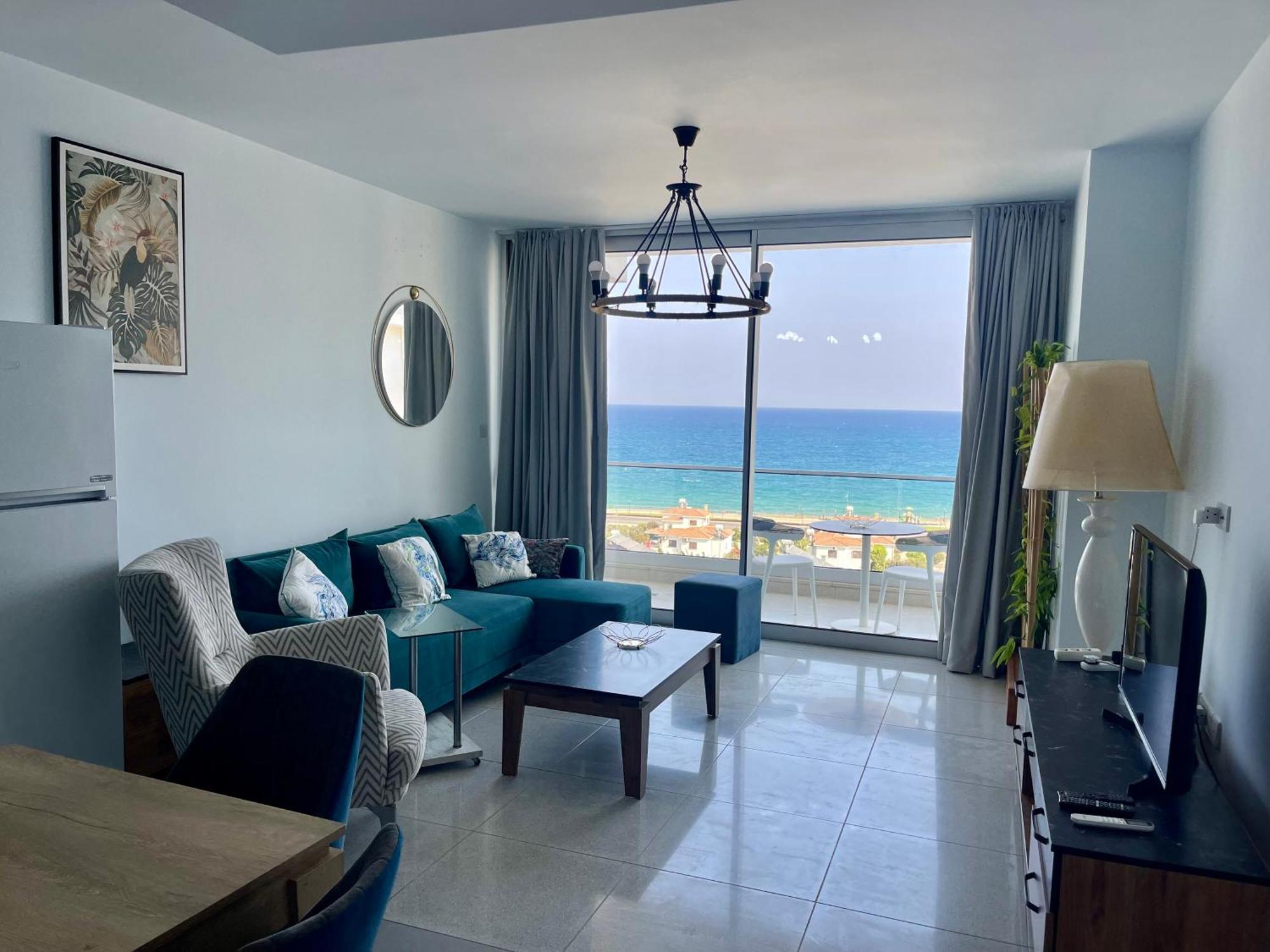Sea View Suites By The Coast Famagusta  Bagian luar foto