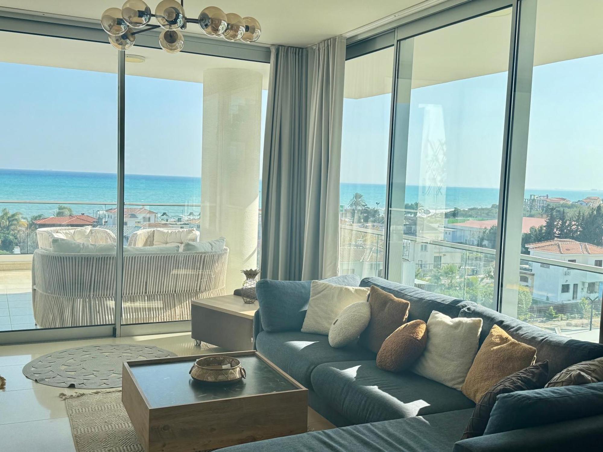 Sea View Suites By The Coast Famagusta  Bagian luar foto